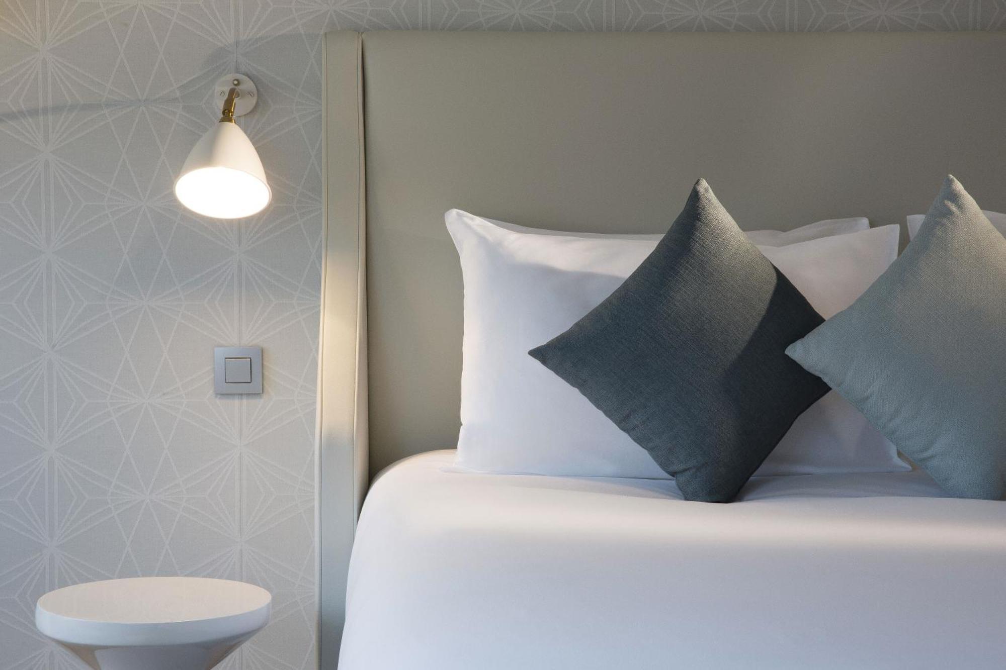 Drawing Hotel Parijs